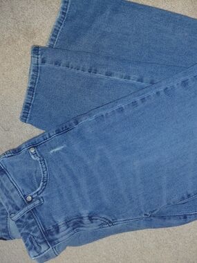 Simply Vera Vera Wang Light Blue Cropped Jeans